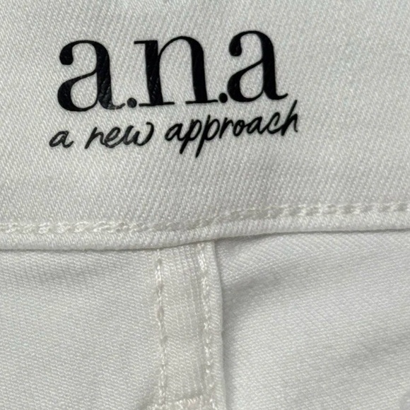 a.n.a High-Rise Flare White Jeans 16 Tall 31” Inseam pockets front and back - Picture 11 of 13